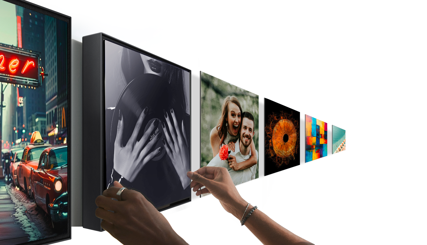 Iemand past frames aan die besteld zijn bij MusicFrame Lab